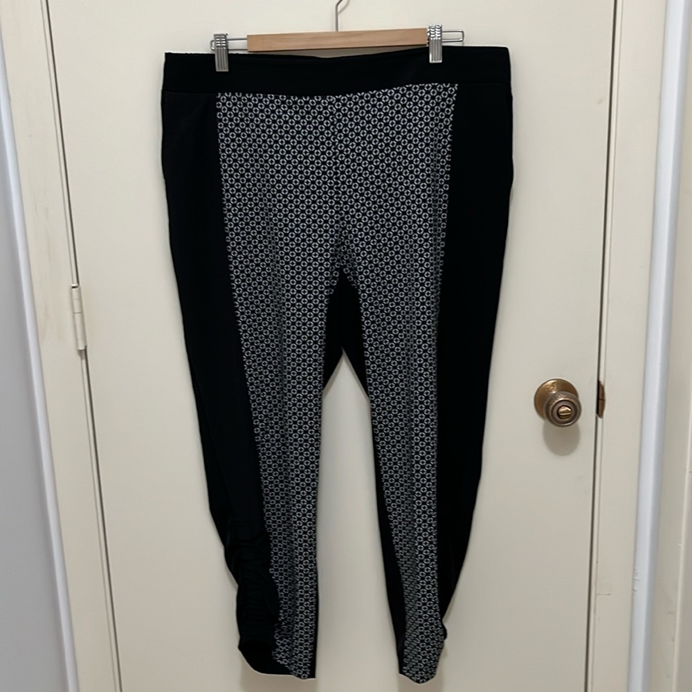 Zenergy by Chico’s ankle pants.